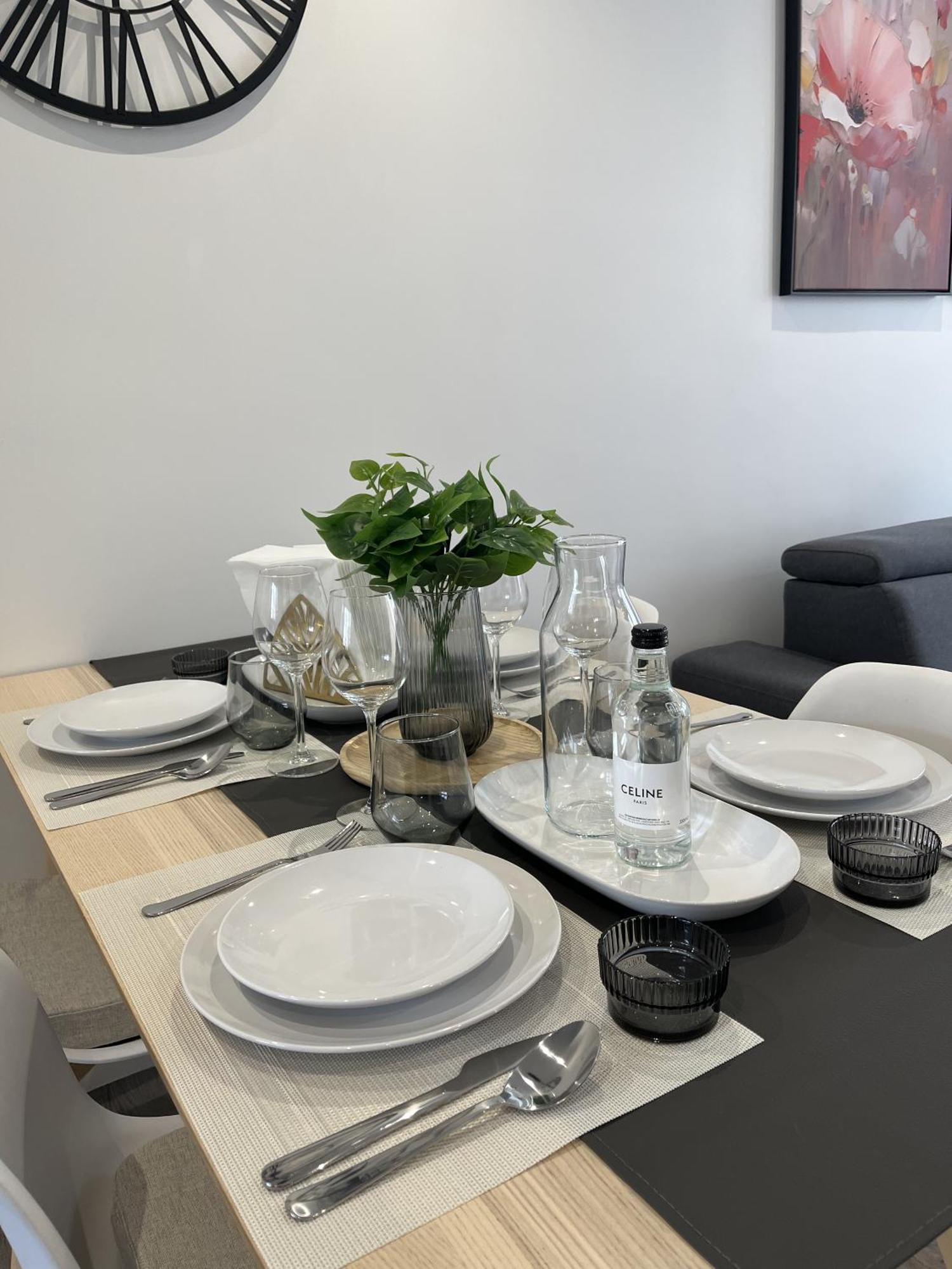 Entire 60M2 Apartment - Close To Paris - Parking - Kitchen - 2Min Rerb - Olympic'24 Bourg-la-Reine Esterno foto