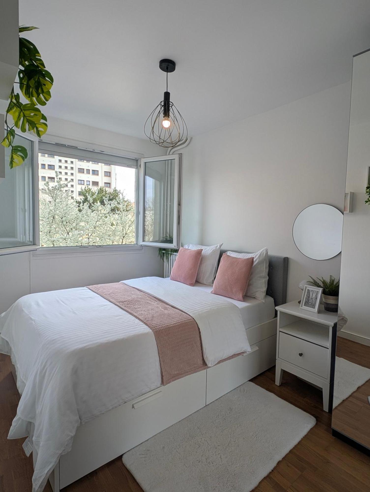 Entire 60M2 Apartment - Close To Paris - Parking - Kitchen - 2Min Rerb - Olympic'24 Bourg-la-Reine Esterno foto